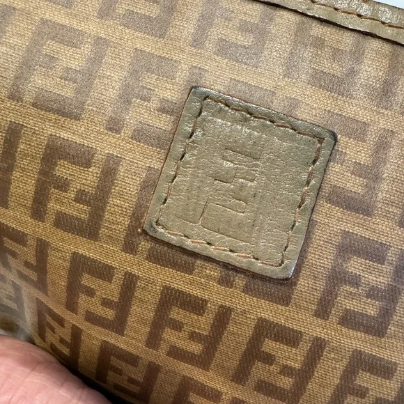 Authentic Fendi vintage pouch - Picture 7 of 10